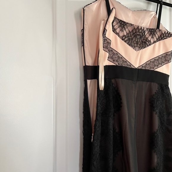 Ted Baker London Black and Pink Lace Maxi Dress 2 (US 6) - Picture 5 of 8